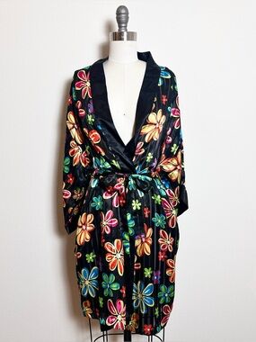 Vintage Floral Satin Kimono Robe in Black with Multicolor Flowers Size S
